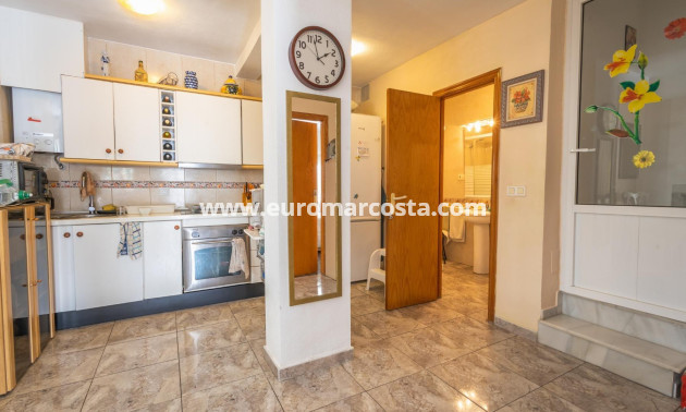 Objekte zum Wiederverkauf - Villa freitstehend - Orihuela - La Aparecida