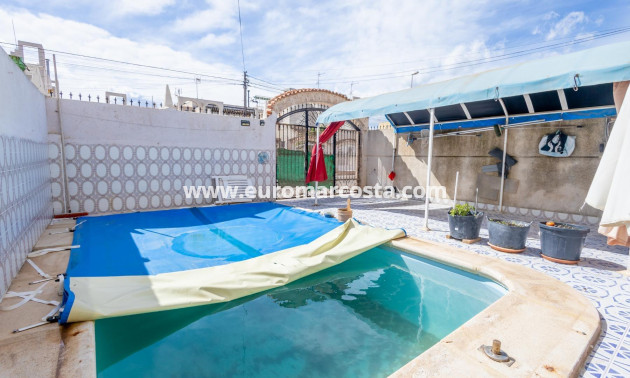 Objekte zum Wiederverkauf - Villa freitstehend - Orihuela - La Aparecida