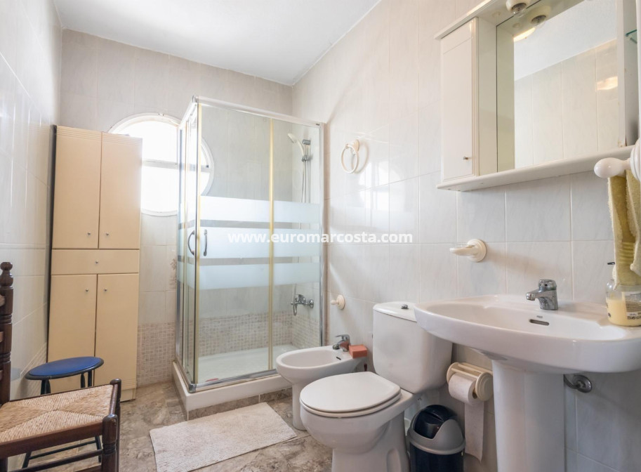 Objekte zum Wiederverkauf - Villa freitstehend - Orihuela - La Aparecida