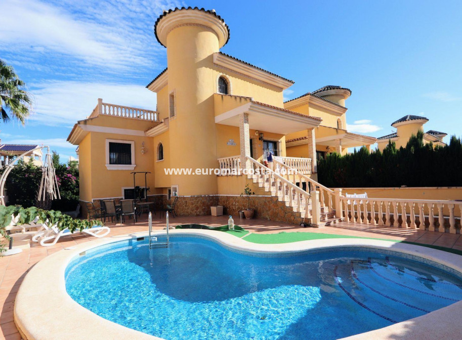 Objekte zum Wiederverkauf - Haus - Orihuela Costa