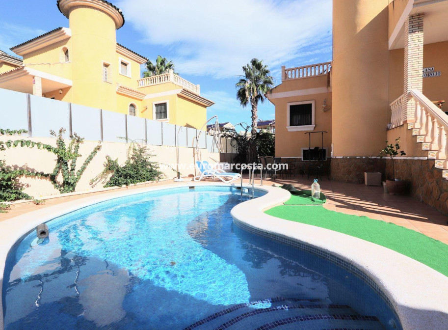 Objekte zum Wiederverkauf - Haus - Orihuela Costa