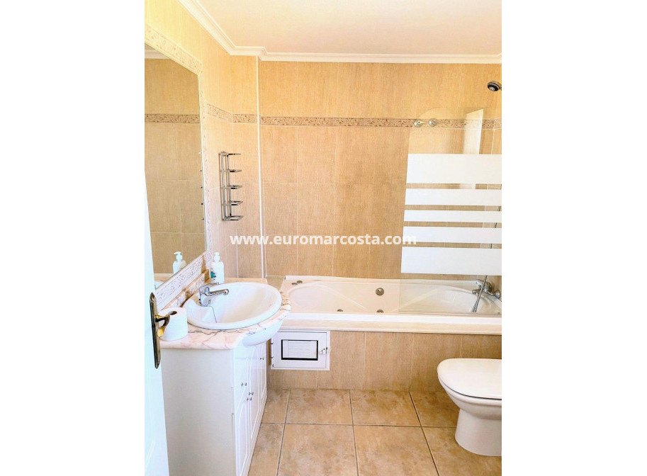 Objekte zum Wiederverkauf - Haus - Orihuela Costa