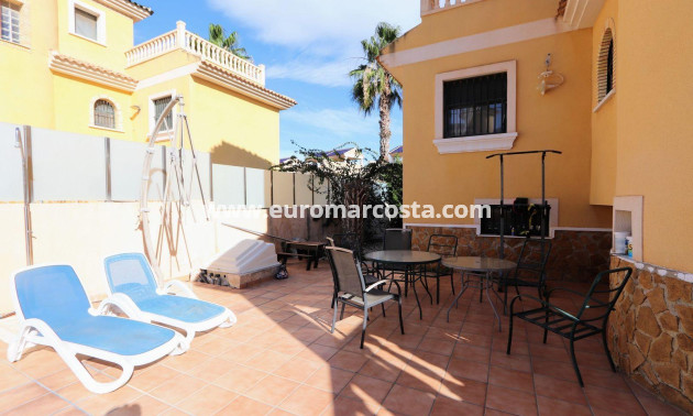 Objekte zum Wiederverkauf - Haus - Orihuela Costa