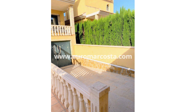 Objekte zum Wiederverkauf - Haus - Orihuela Costa