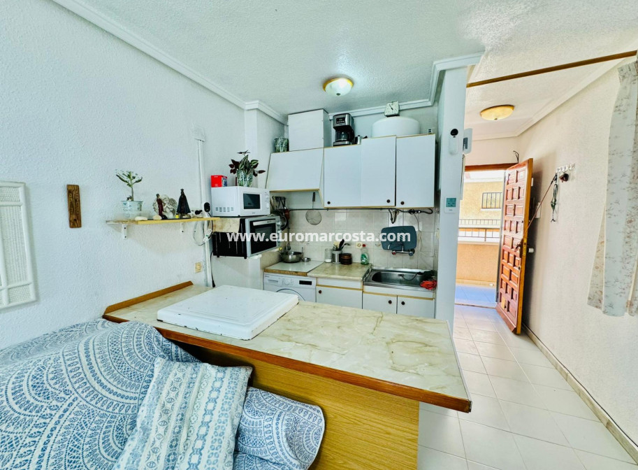 Objekte zum Wiederverkauf - Wohnstudio - Torrevieja - San Luis - Chaparal