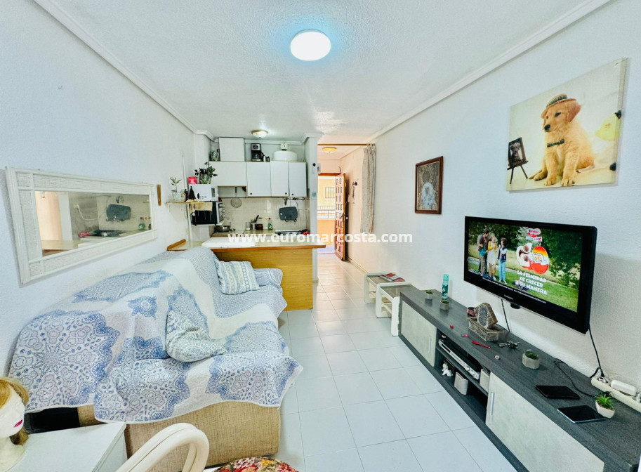 Objekte zum Wiederverkauf - Wohnstudio - Torrevieja - San Luis - Chaparal