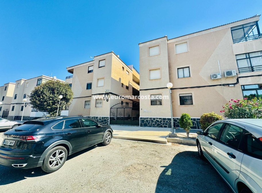 Objekte zum Wiederverkauf - Wohnstudio - Torrevieja - San Luis - Chaparal