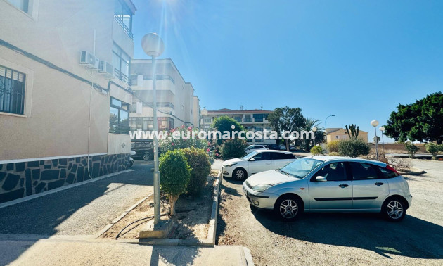 Objekte zum Wiederverkauf - Wohnstudio - Torrevieja - San Luis - Chaparal
