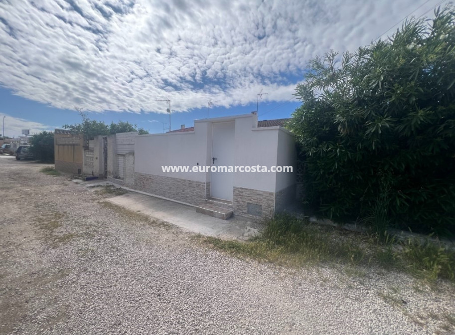 Sale - Townhouse - Torrevieja - TORREVIEJA