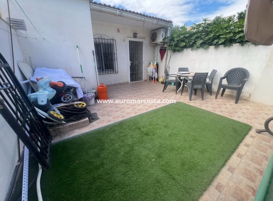 Sale - Townhouse - Torrevieja - TORREVIEJA