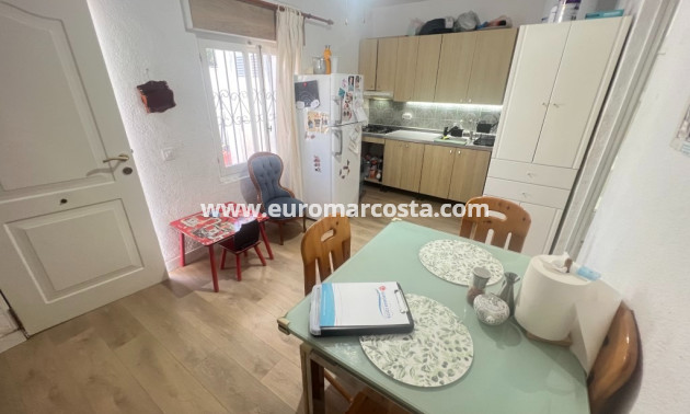 Sale - Townhouse - Torrevieja - TORREVIEJA