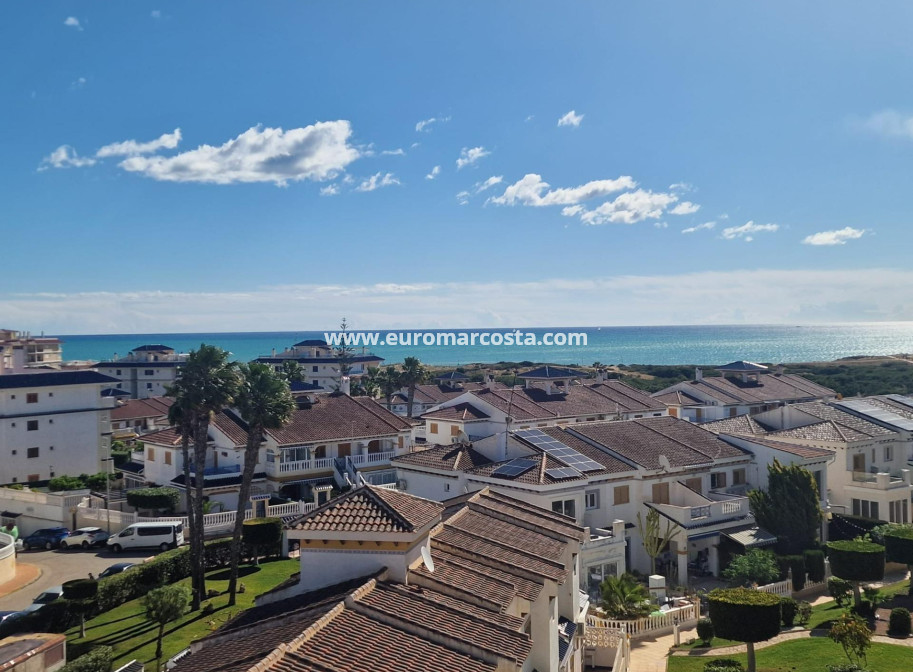 Sale - Apartment / flat - Torrevieja - La Mata