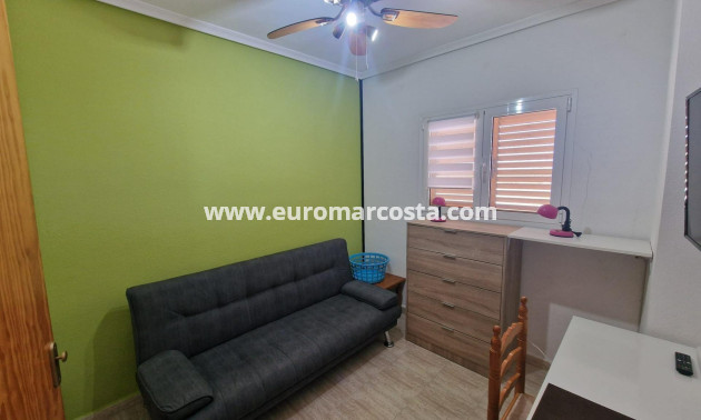 Sale - Apartment / flat - Torrevieja - La Mata