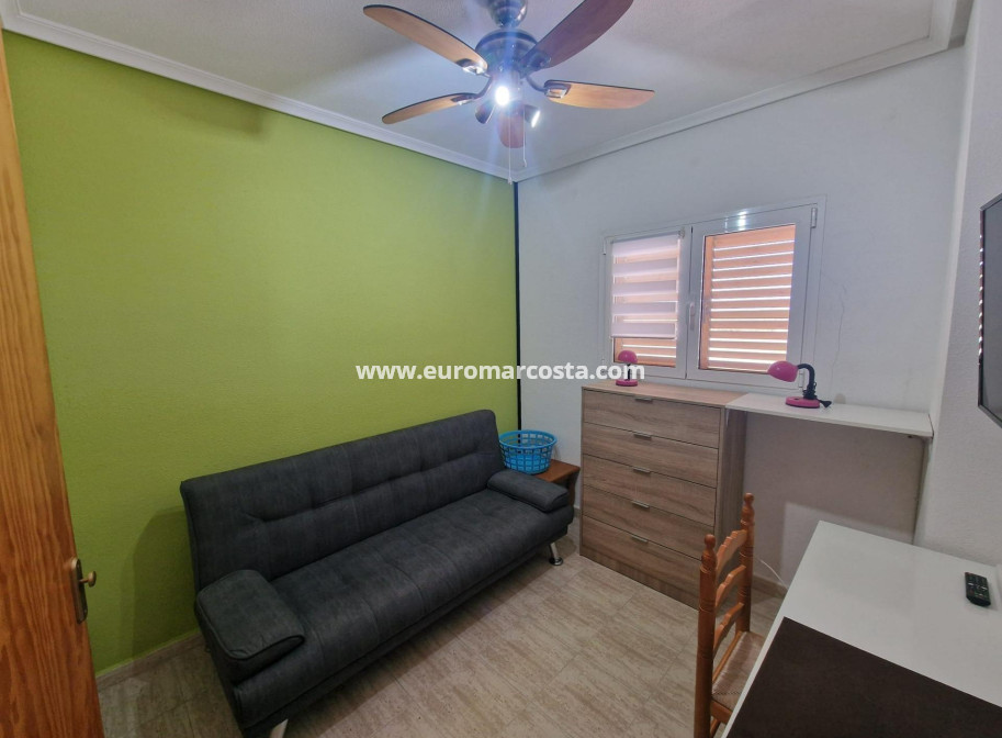 Sale - Apartment / flat - Torrevieja - La Mata