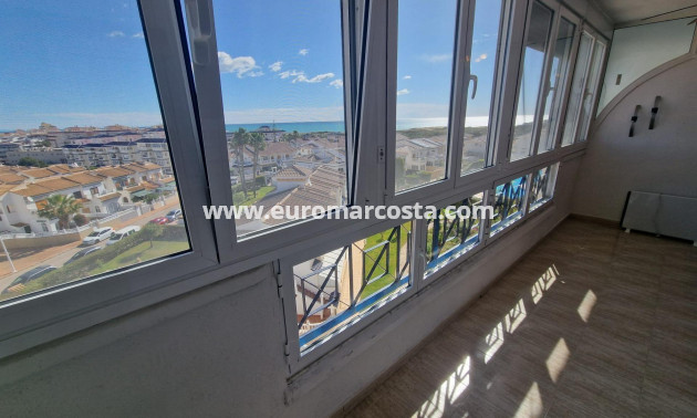 Sale - Apartment / flat - Torrevieja - La Mata