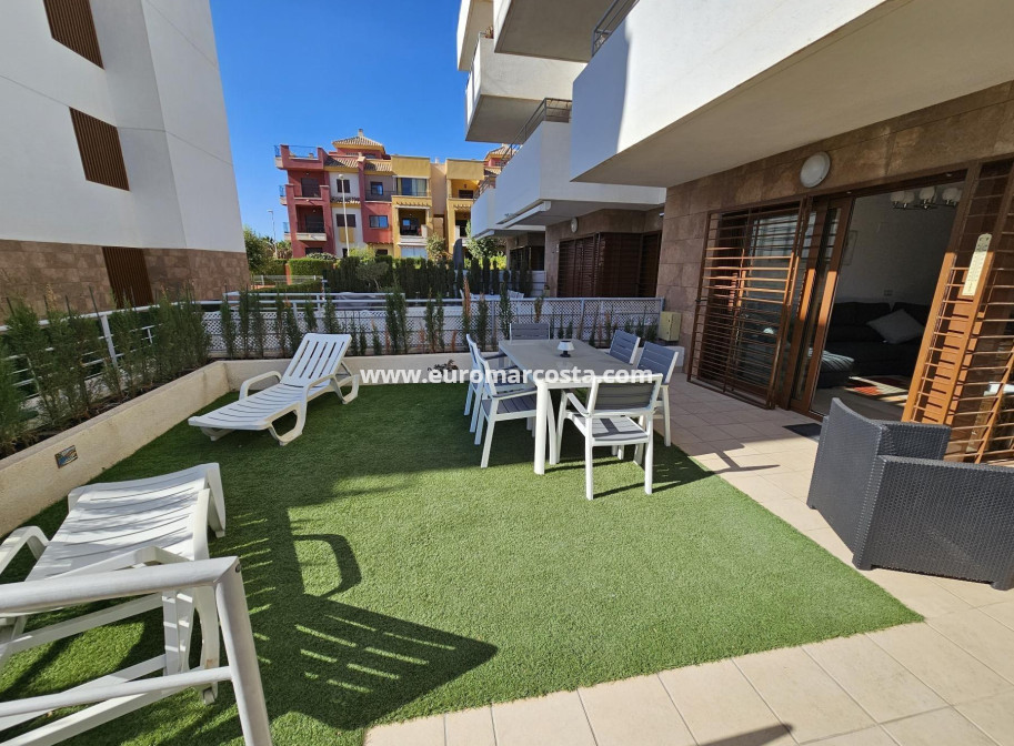 Venta - Apartamento / piso - Torrevieja - TORREVIEJA