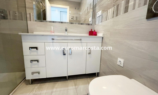 Venta - Apartamento / piso - Torrevieja - Orihuela Costa