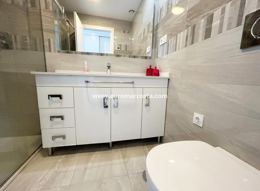 Venta - Apartamento / piso - Torrevieja - Orihuela Costa