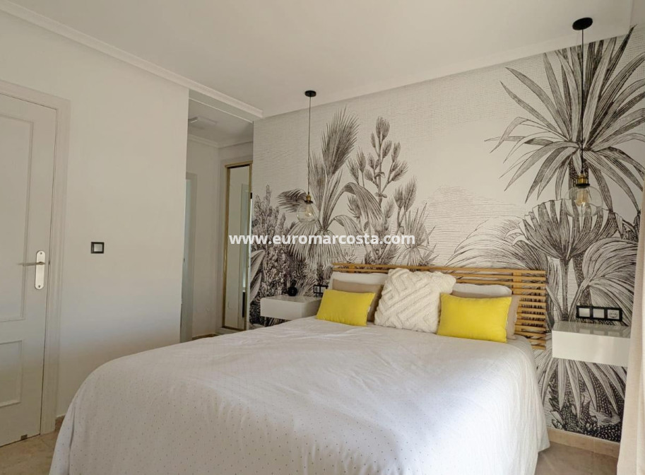 Objekte zum Wiederverkauf - Quad villa - San Fulgencio - Oasis