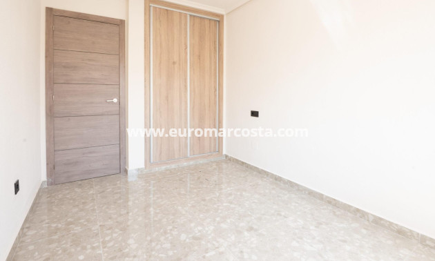 Objekte zum Wiederverkauf - Wohnung - Orihuela Costa - Los Almendros-La Florida