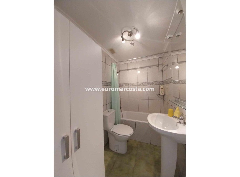 Venta - Apartamento / piso - Torrevieja - TORREVIEJA