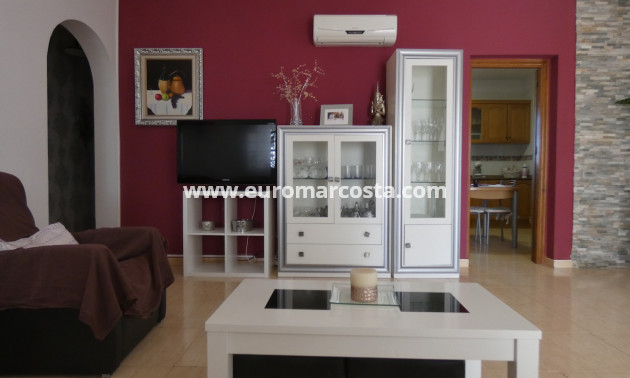 Sale - Country house - Rafal