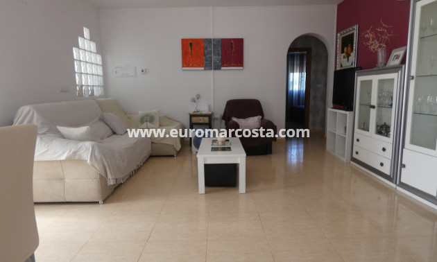 Sale - Country house - Rafal