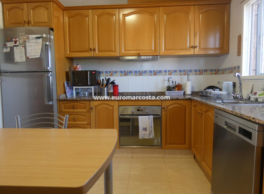 Sale - Country house - Rafal