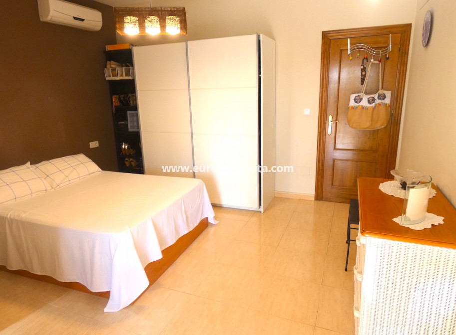 Sale - Country house - Rafal
