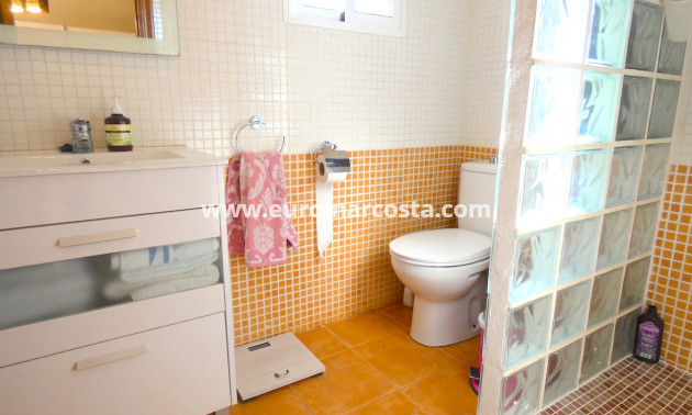 Sale - Country house - Rafal