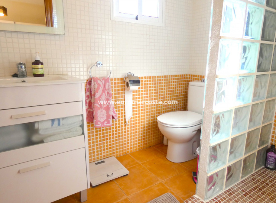 Sale - Country house - Rafal