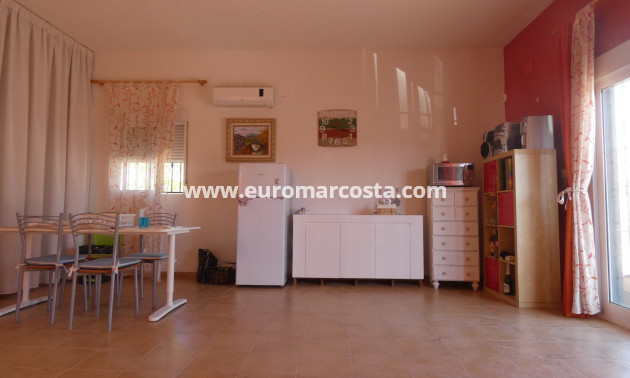 Sale - Country house - Rafal