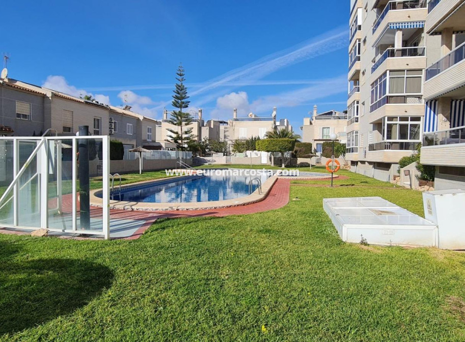Venta - House - Torrevieja - Aguas Nuevas