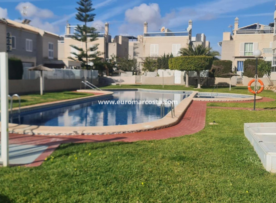 Venta - House - Torrevieja - Aguas Nuevas