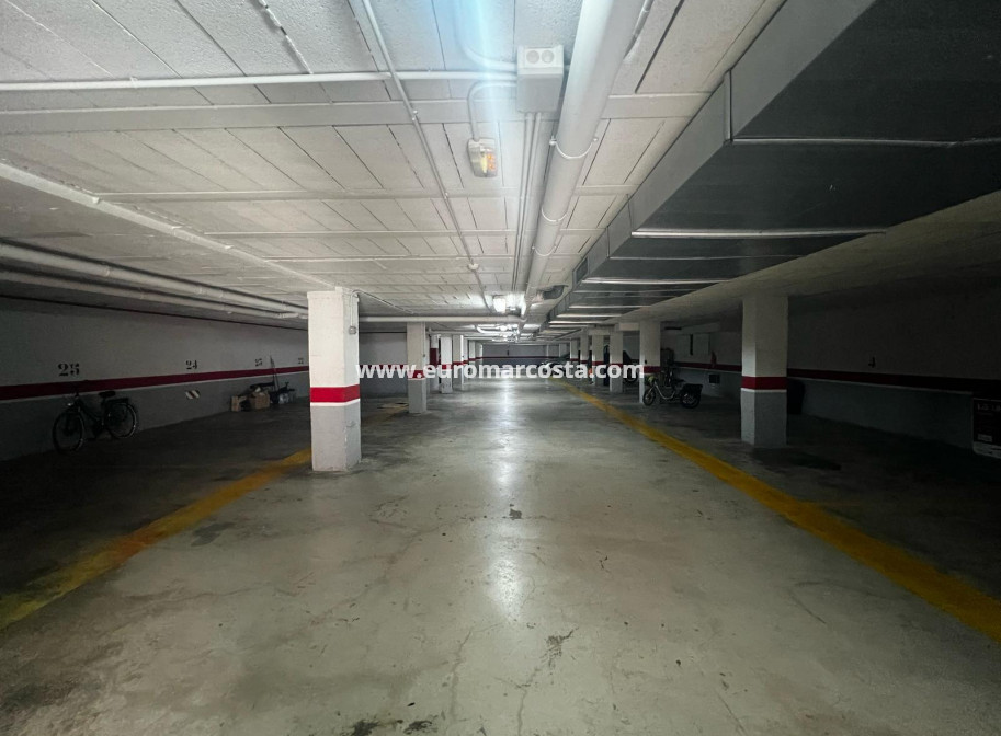 Objekte zum Wiederverkauf - Garage - Torrevieja - TORREVIEJA