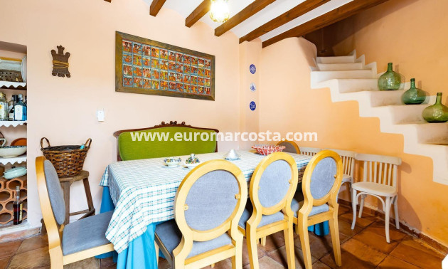 Sale - Villa - Los Martinez Del Puerto - Los Martínez del Puerto