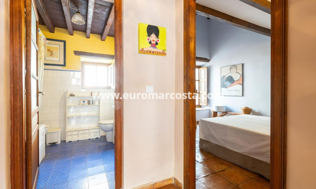 Sale - Villa - Los Martinez Del Puerto - Los Martínez del Puerto
