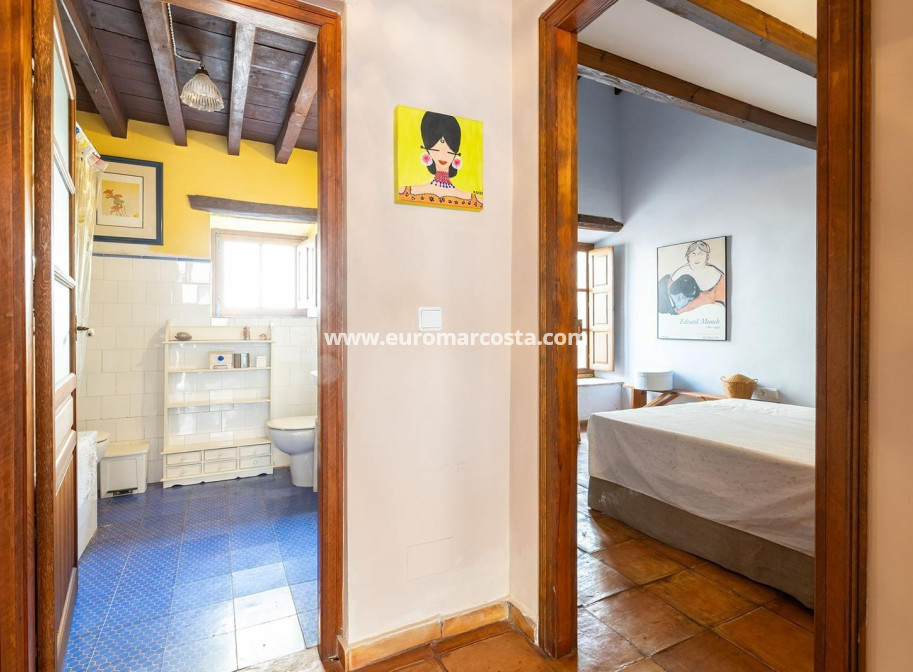 Sale - Villa - Los Martinez Del Puerto - Los Martínez del Puerto