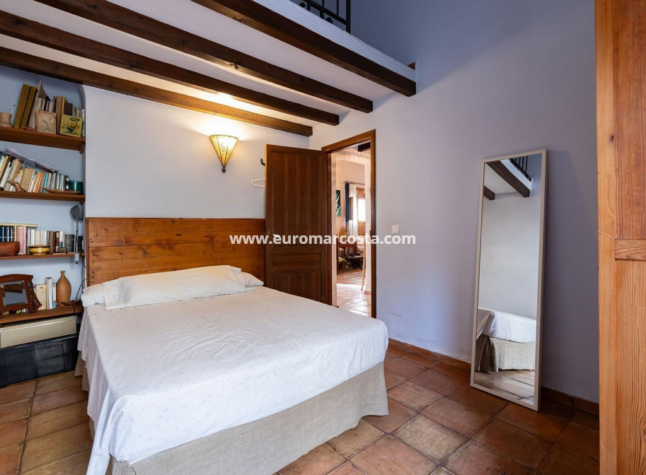 Sale - Villa - Los Martinez Del Puerto - Los Martínez del Puerto
