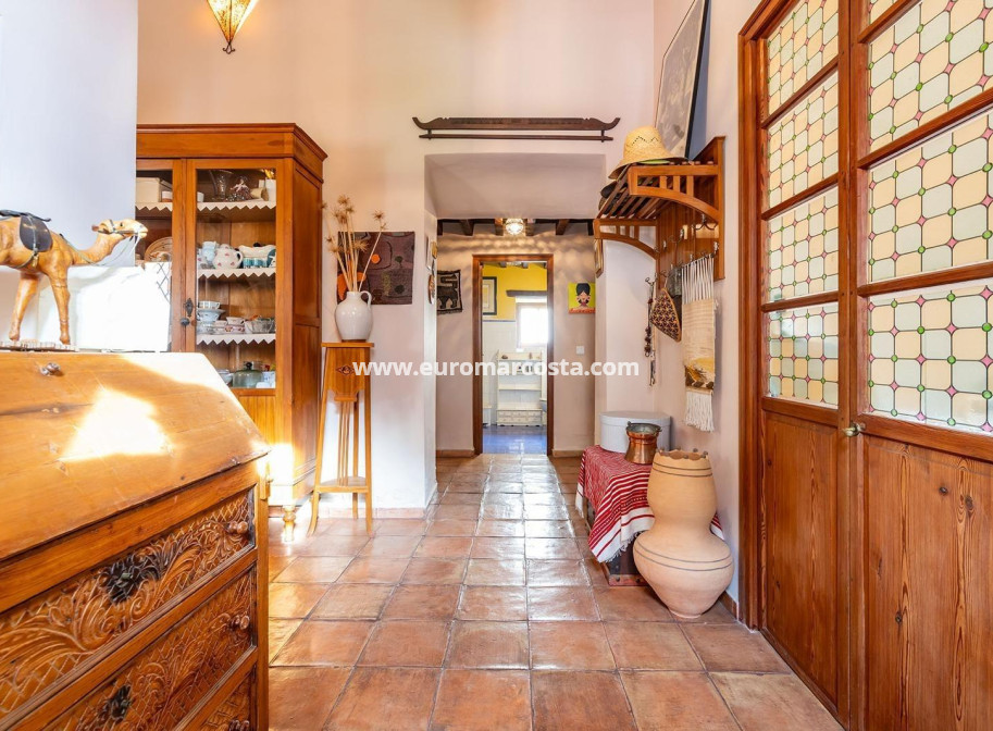 Sale - Villa - Los Martinez Del Puerto - Los Martínez del Puerto