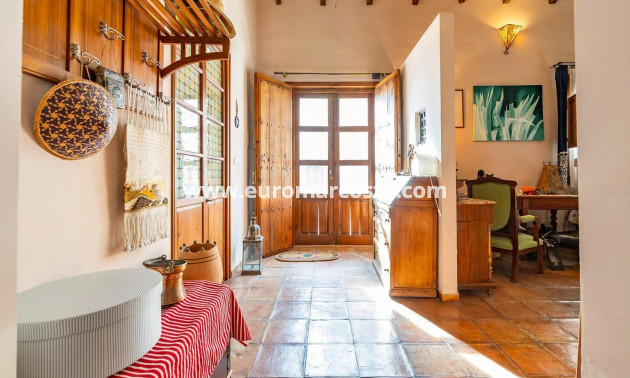 Sale - Villa - Los Martinez Del Puerto - Los Martínez del Puerto