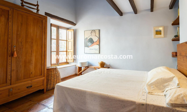 Sale - Villa - Los Martinez Del Puerto - Los Martínez del Puerto