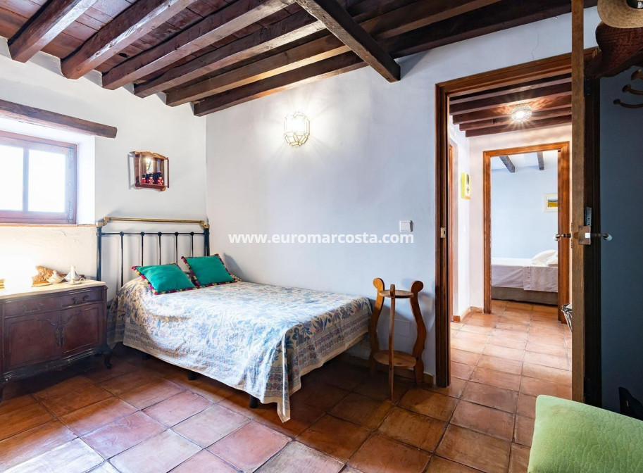 Sale - Villa - Los Martinez Del Puerto - Los Martínez del Puerto