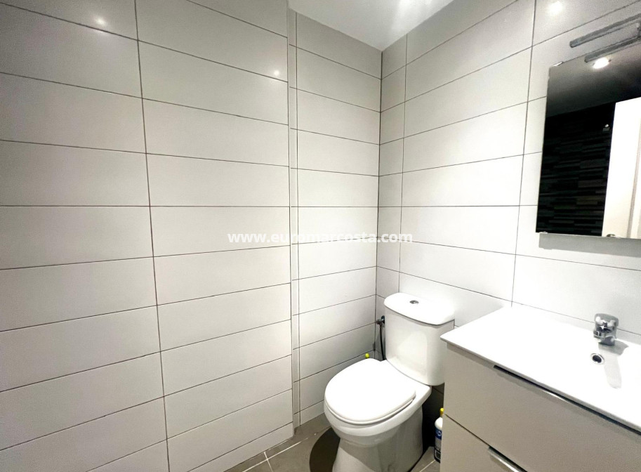 Venta - Planta baja - Torrevieja - TORREVIEJA