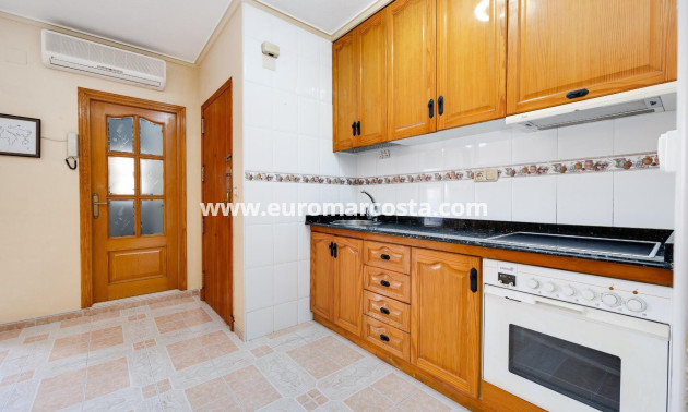 Objekte zum Wiederverkauf - Wohnung - Torrevieja - TORREVIEJA