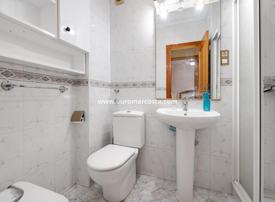 Objekte zum Wiederverkauf - Wohnung - Torrevieja - TORREVIEJA