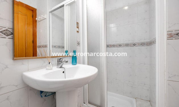 Objekte zum Wiederverkauf - Wohnung - Torrevieja - TORREVIEJA