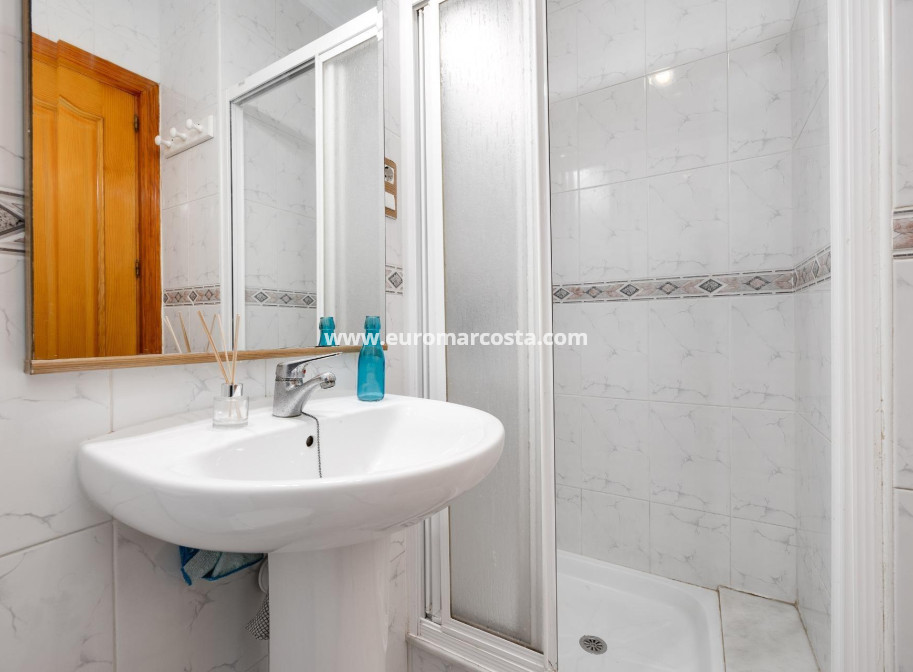 Objekte zum Wiederverkauf - Wohnung - Torrevieja - TORREVIEJA