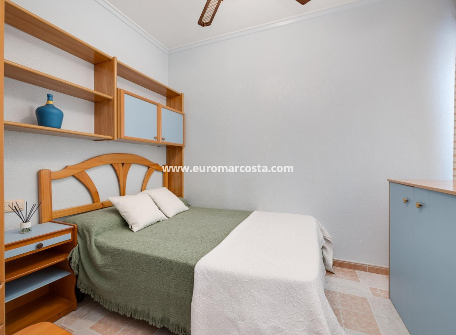 Objekte zum Wiederverkauf - Wohnung - Torrevieja - TORREVIEJA