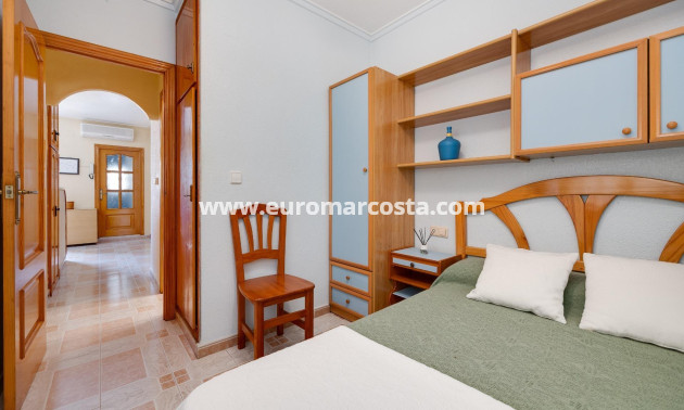 Objekte zum Wiederverkauf - Wohnung - Torrevieja - TORREVIEJA